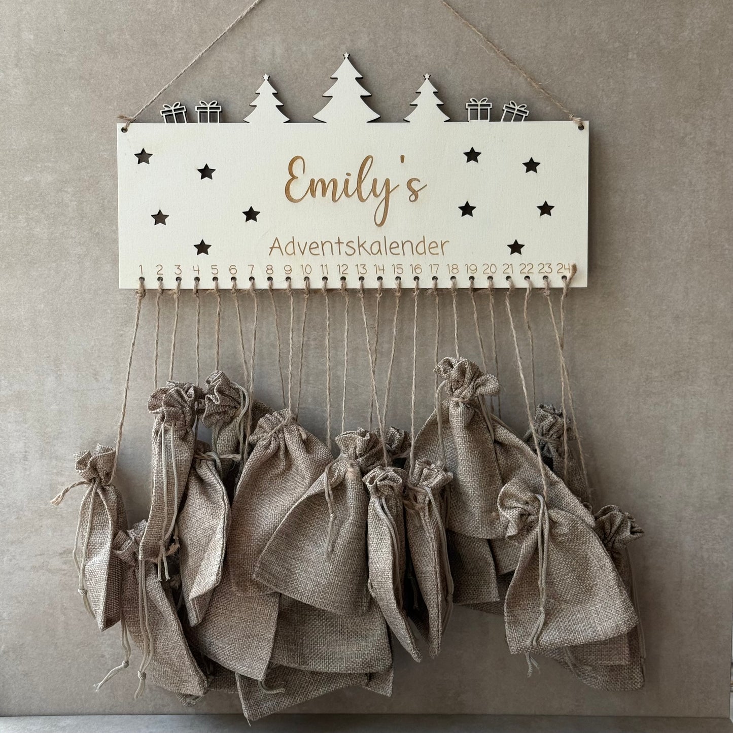 Personalisierter Adventskalender aus Holz zum selber befüllen