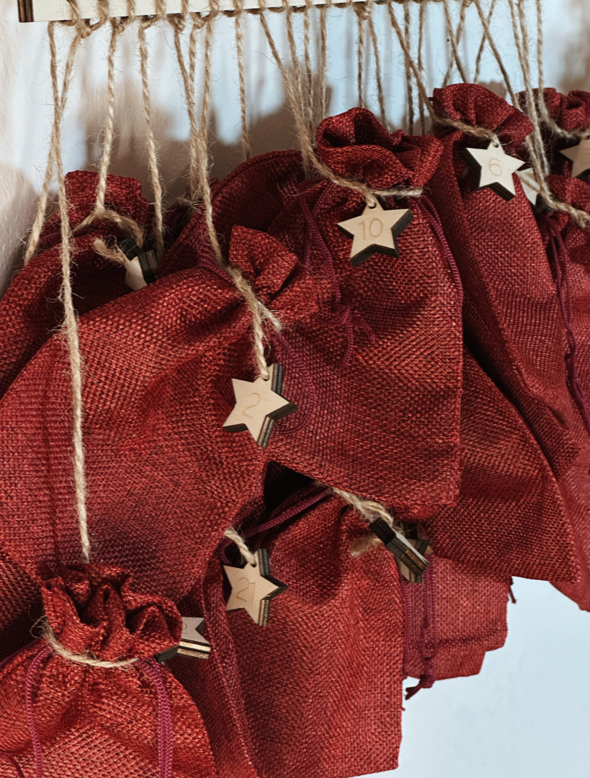 Personalisierter Adventskalender aus Holz zum selber befüllen
