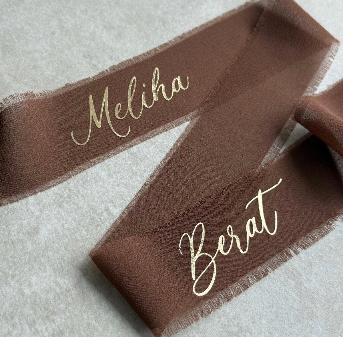 Personalisiertes Ringband aus Chiffon