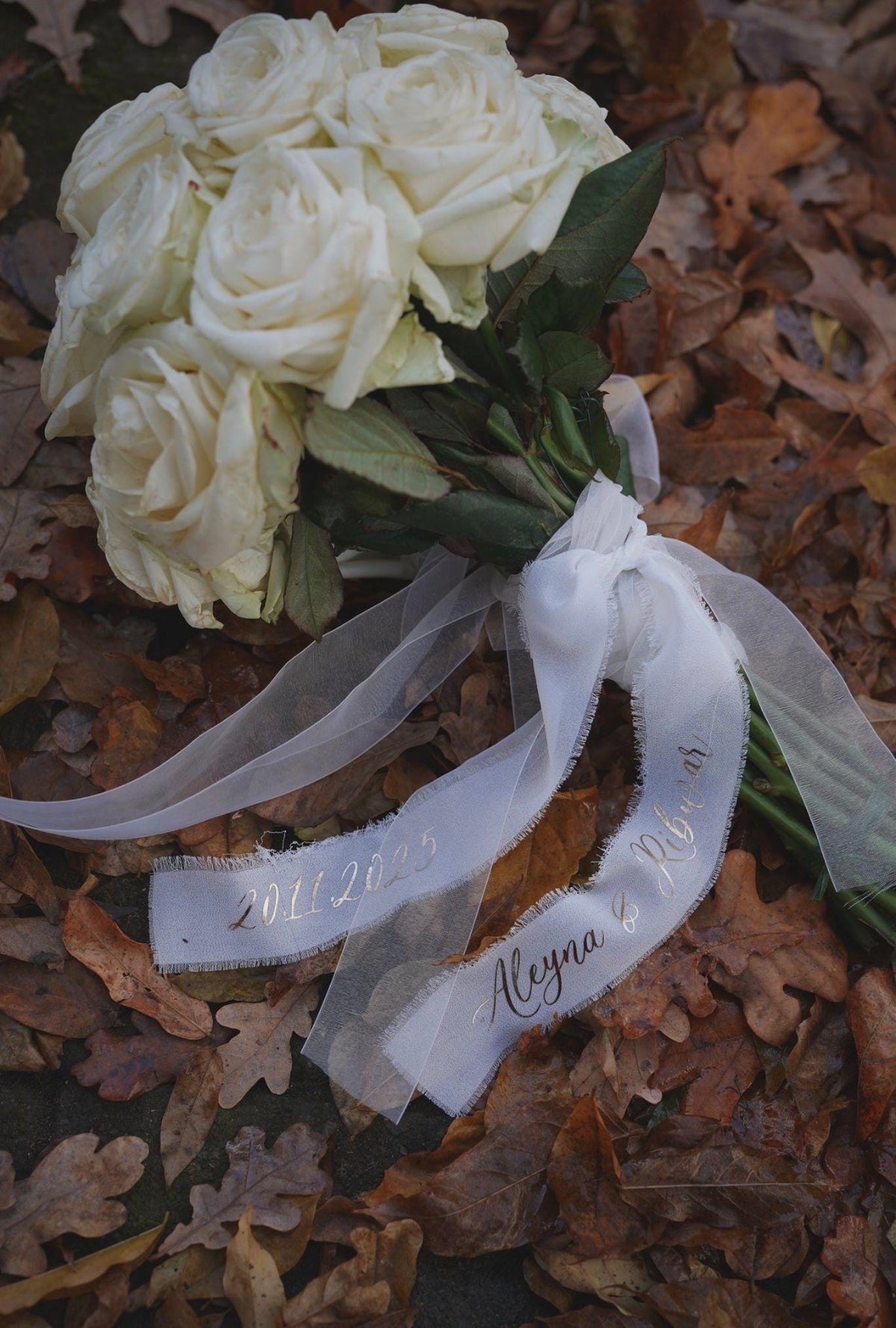Personalisiertes Blumenband aus Chiffon