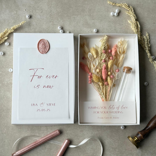 Geldgeschenk fürs Brautpaar – Geschenkbox mit rosa Trockenblumen & Reagenzglas